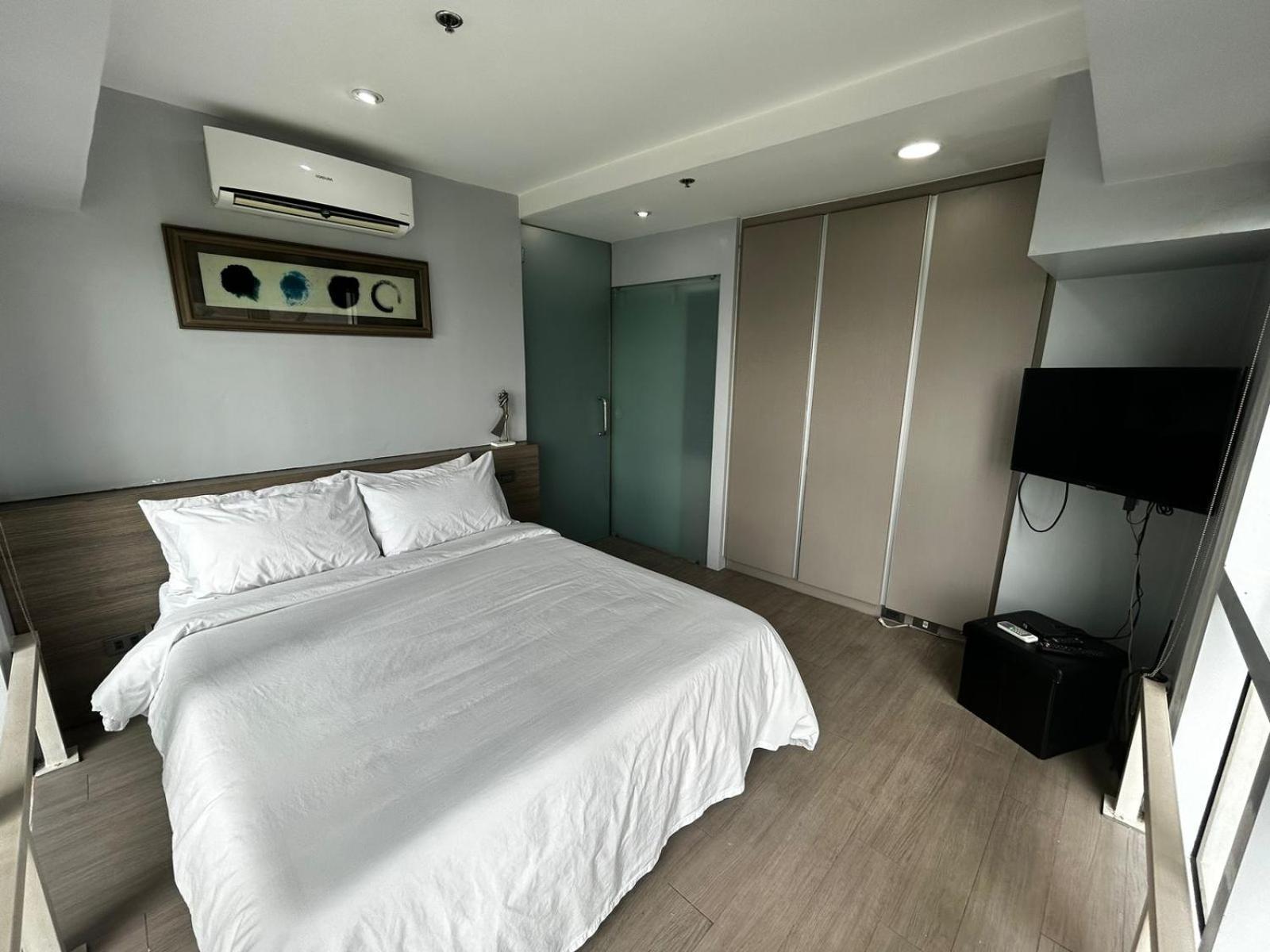Oasis Regency @ Fort Victoria Bgc Тагіг Екстер'єр фото