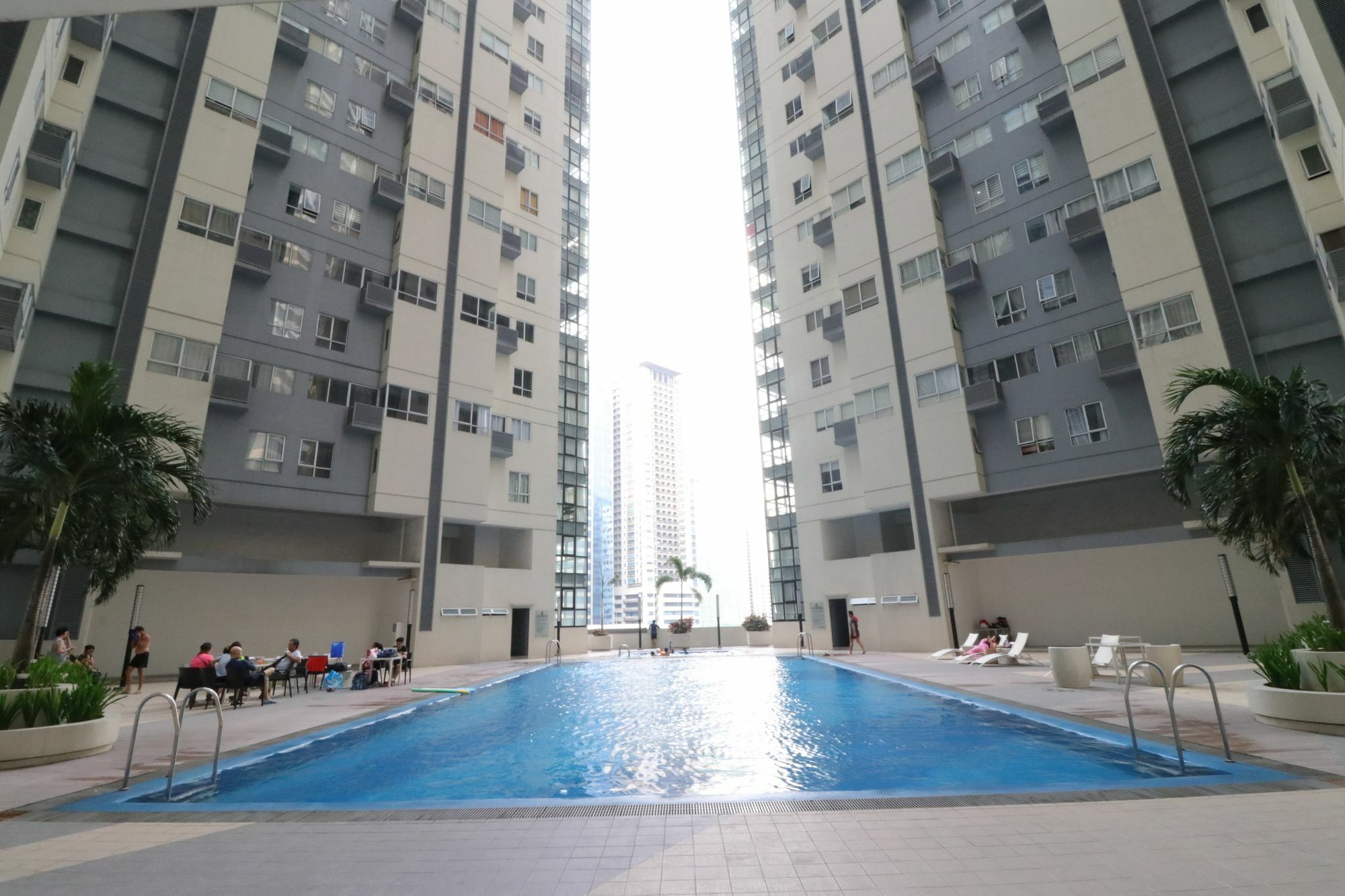 Oasis Regency @ Fort Victoria Bgc Тагіг Екстер'єр фото